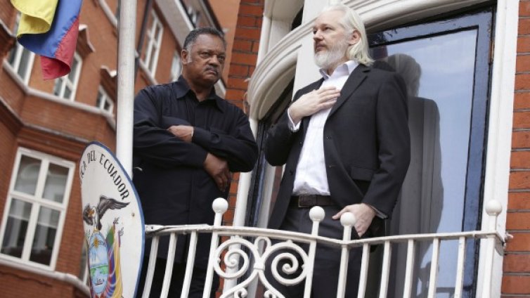 Джулиан Асандж се страхува за живота си