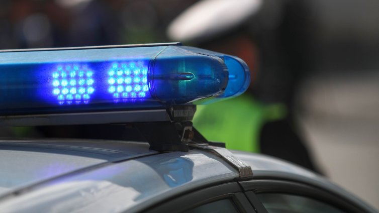 Безумие: 13-годишни пребиха малолетно момиче в Божурище