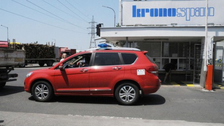 Горя кран в завод "Кроношпан" Бургас