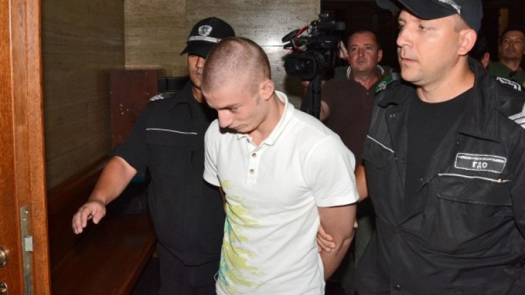 Патрик, побойникът на Христо, остава в ареста