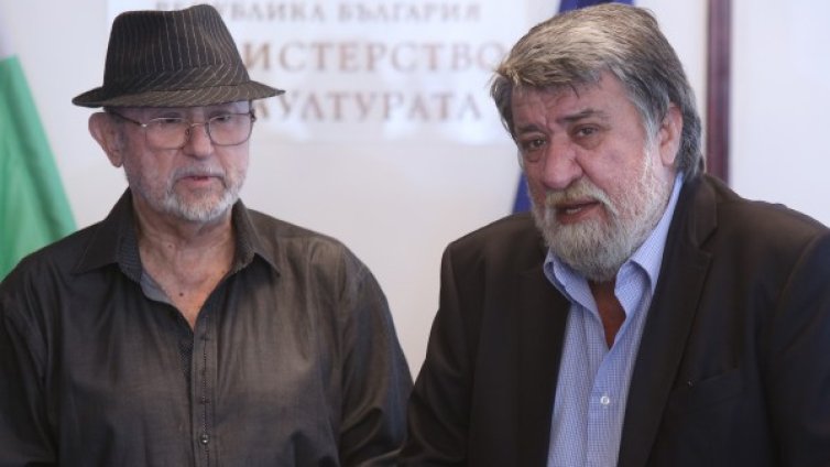 Рашидов за творбите си: Не дарявам, а продавам!