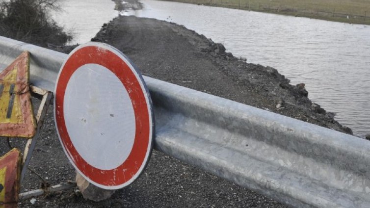 Шофьор отнесе мост над р. Цибрица 