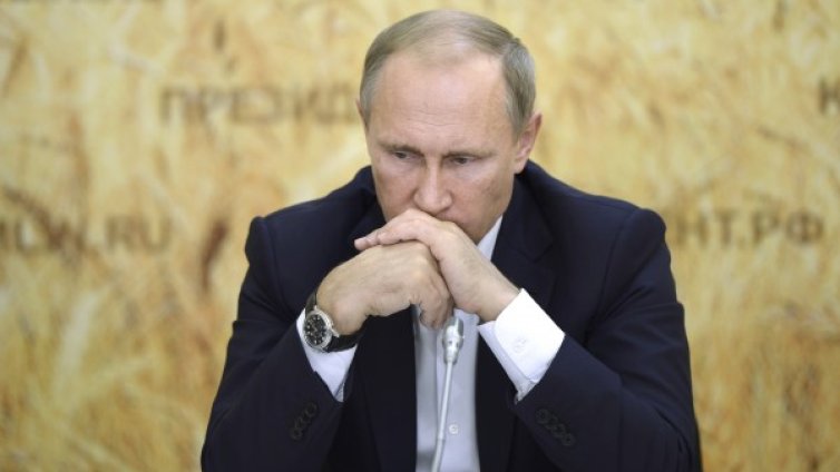 Путин и Ципрас се сближават още, макар и по телефона