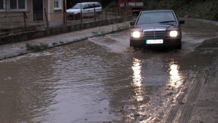 120 сигнала загряха телефоните на пожарната за 24 часа