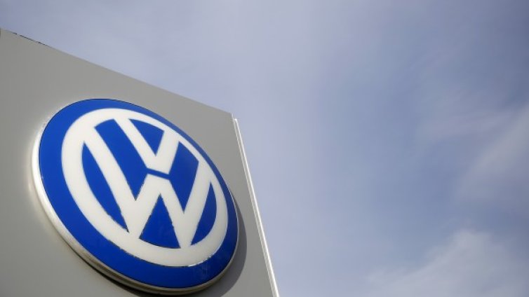 Какво можем да научим от скандалите с VW и FIFA?