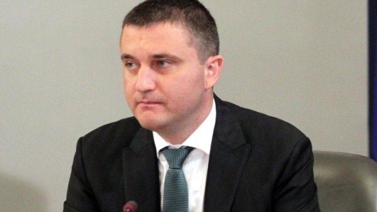 ВСС си гласува скок на заплатите, Горанов отказа