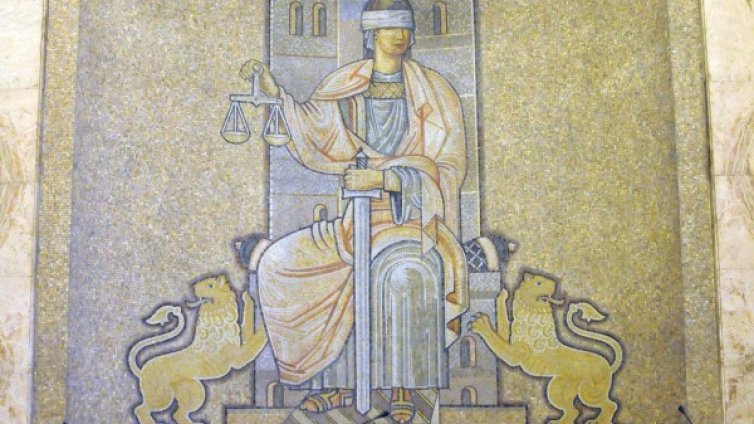 Трима алоапаши задържаха във Велико Търново