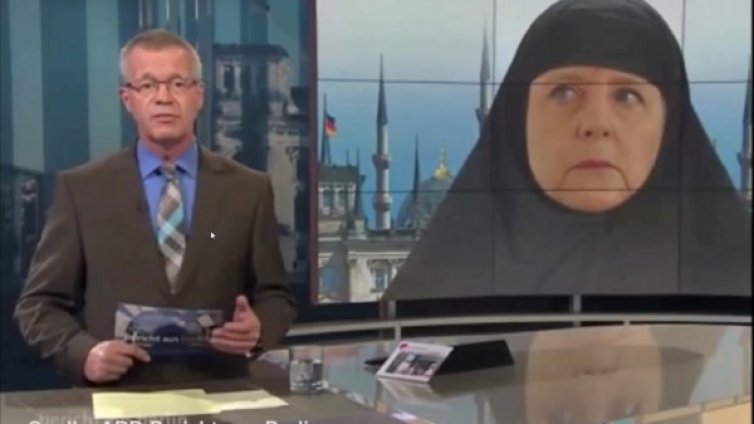 Меркел с бурка, Райхстагът с минарета 