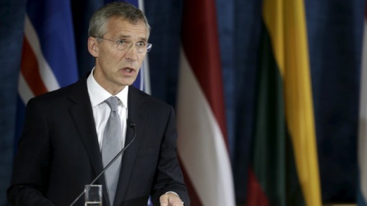 Столтенберг иска политическо решение в Сирия