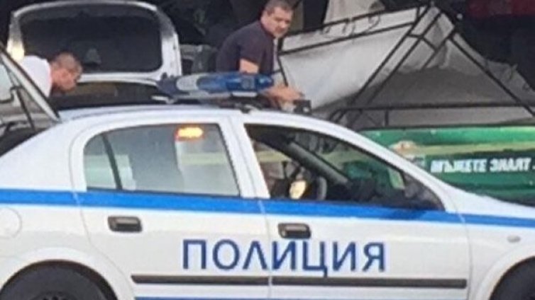 Шестима афганистанци и перничанин закопчаха в Бургас