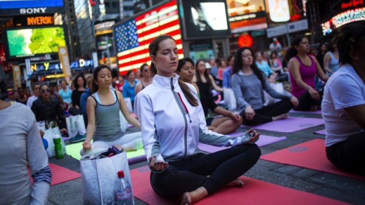 Как да подобрим зрението с йога?