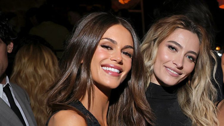 Мария Бакалова блесна на събитие в Холивуд редом до Кая Гербер и Парис Джексън