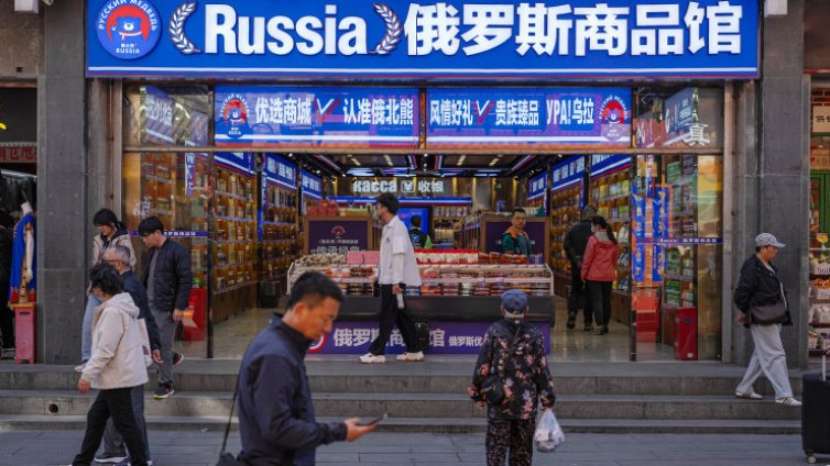 Путин настъпва в Китай чрез руски магазини, интересът към тях е огромен