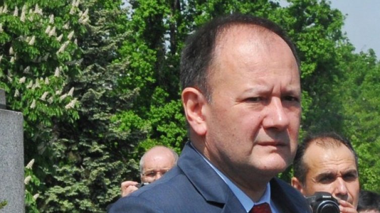Миков: Денят на нищетата е рожба на дясната политика