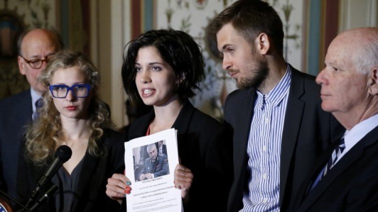 У-лицата:  Pussy Riot и лесно ли е да си активист в Русия