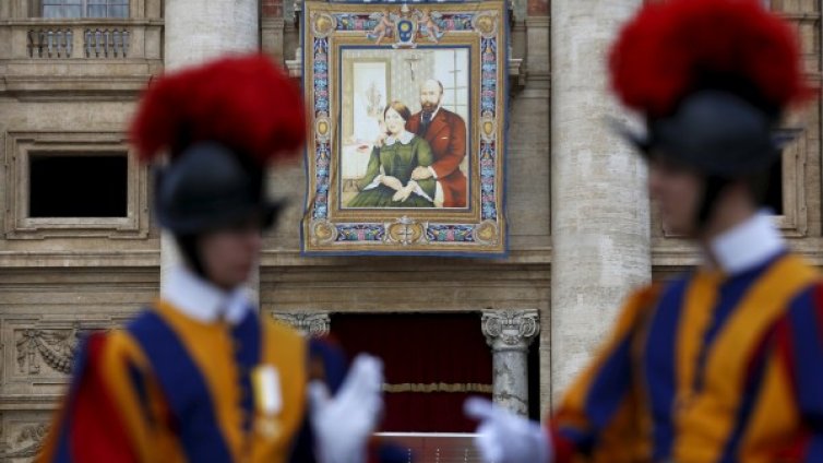 Папата канонизира първата семейна двойка в съвременната история