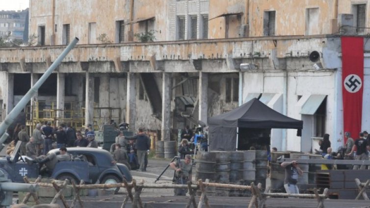 "Хитлеристко" време настана в Бургас
