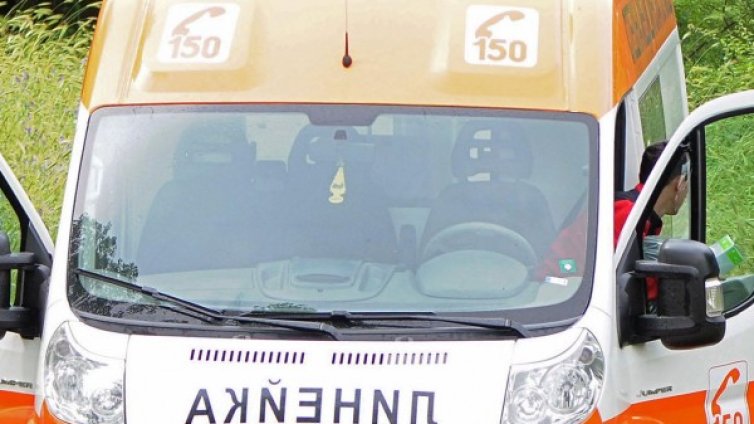 Кметът на Куклен с опасност за живота след катастрофа