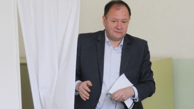 Миков очаква проблеми в хода на изборния процес