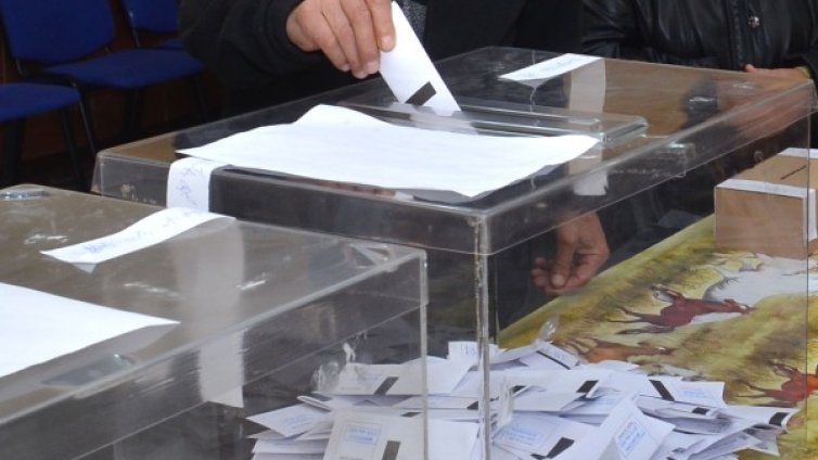 Пришълци и "мъртви души" гласуват в Тошевци