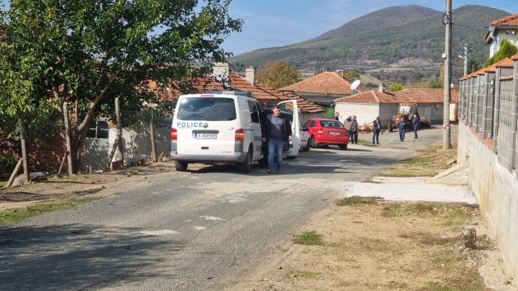 Мистерия с оръжието  от Люляково, вменяем ли е тройният убиец? 