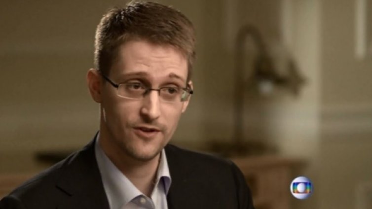 ЕП свали всички обвинения срещу Едуард Сноудън