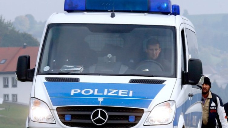 Автобус с деца се обърна в Германия