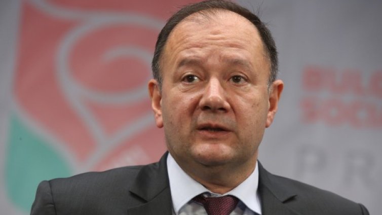 БСП за вота: Тежка загуба, оставки, натиск, пари...