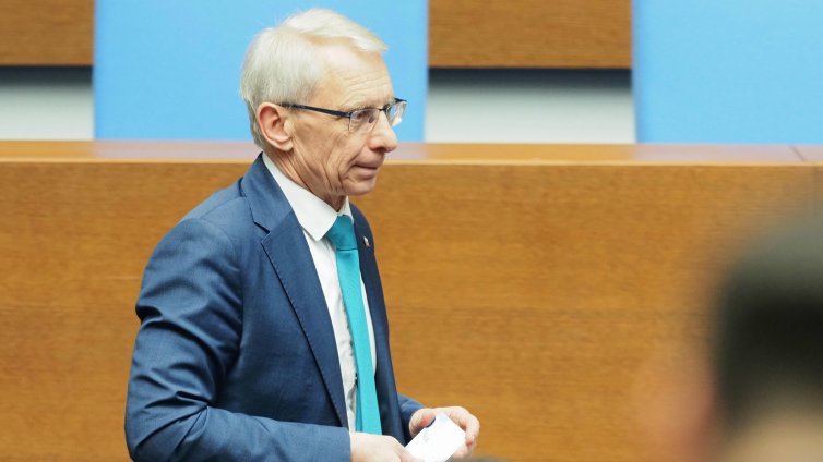 Денков намекна за политически чадър при ареста на Благомир Коцев