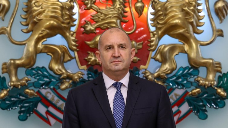 Пак не пуснаха Радев на срещата на върха на НАТО