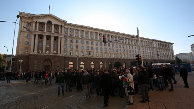 МВР-протестите спонтанни, ама само в първия ден, рече Горанов