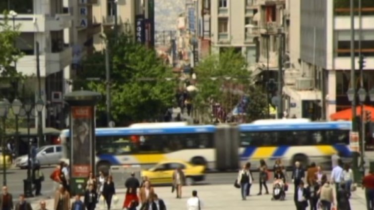 Атина гласува още реформи, за да получи поредния транш