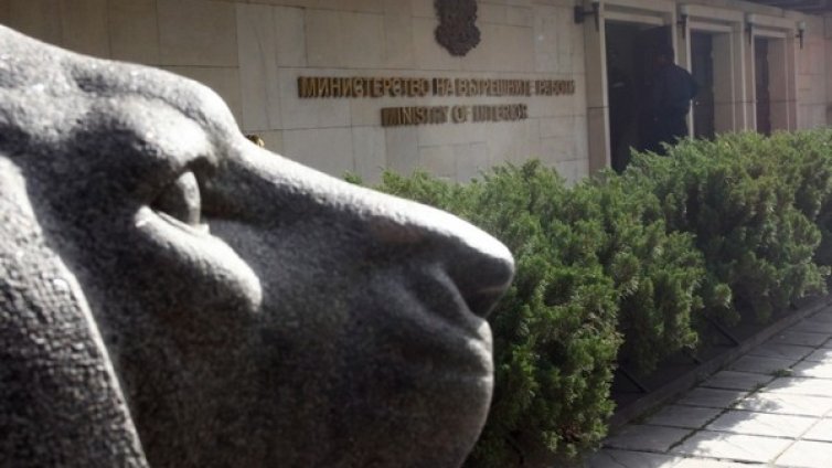 Черна дупка, в която потъват пари, ли е в МВР?