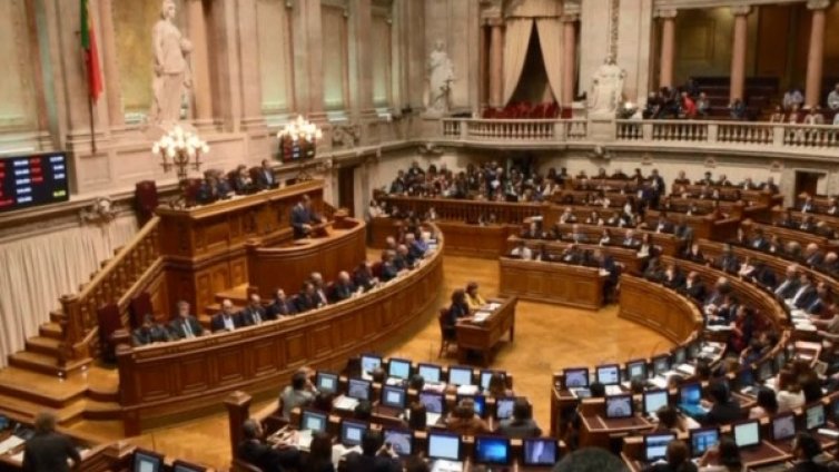 След 11 дни власт: Португалският премиер си отиде