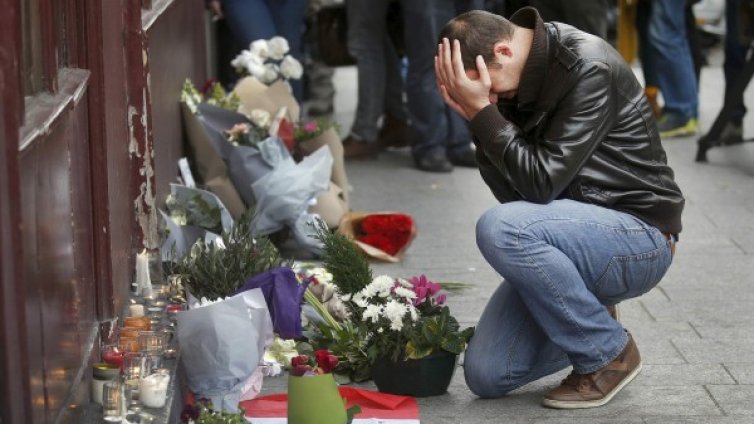 Атентатите в Париж са нов тип война