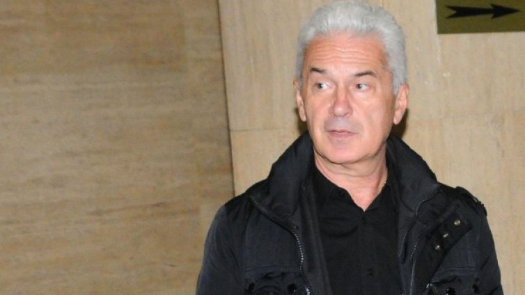 Кариерата на арестант №1. Кой е Волен Сидеров?