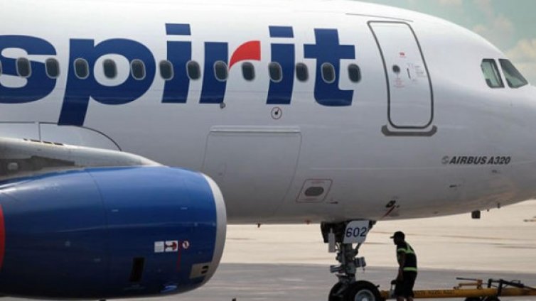 Няма бомба в приземения самолет във Флорида