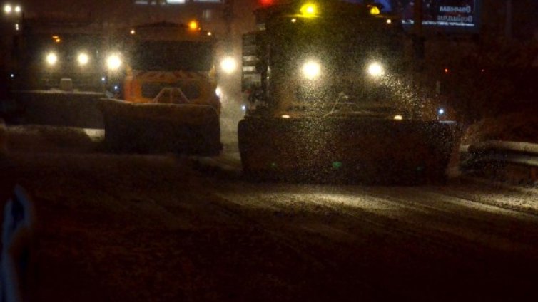 А падне сняг, "А" да се изчисти до 2 часа и до асфалт