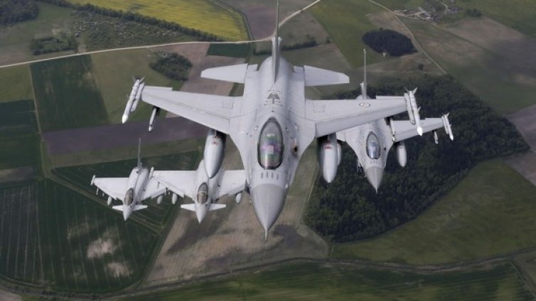 Европа ще увеличи с $50 млрд. разходите си за отбрана след атаките в Париж