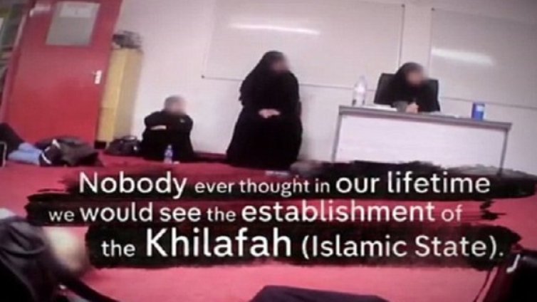 На Острова – дамски клуб "Джихад" на чай срещу врага!