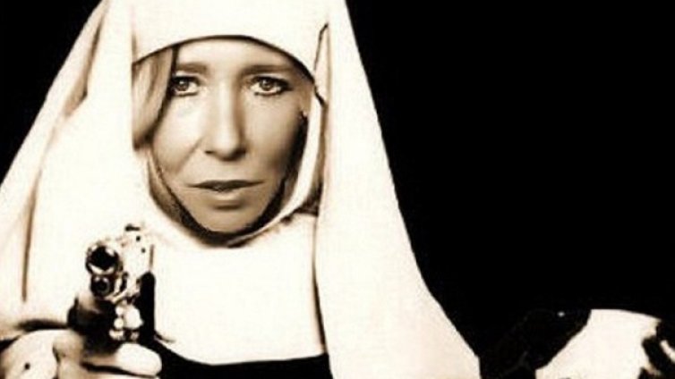 Г-жа Терор: Британката, готова да умре за главорезите!