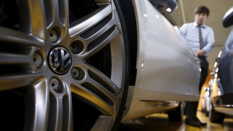 VW ще пести пари, реже версии и екстри