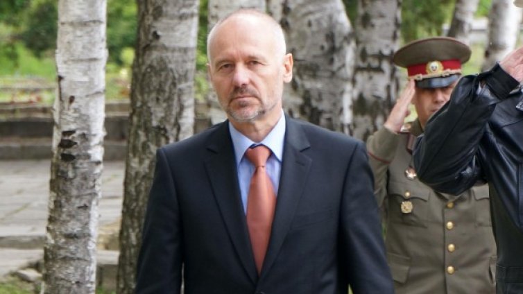 Нямаме ресурс за сухопътна операция в Сирия!