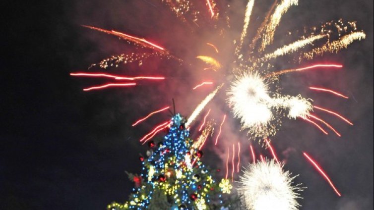 20% от месечния ни доход отива за коледно пазаруване