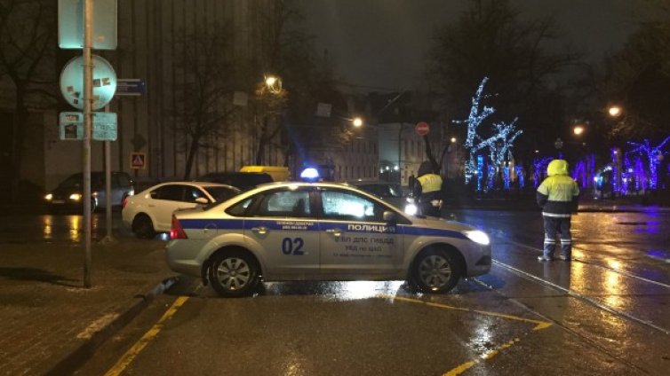 Трима ранени при експлозия в центъра на Москва