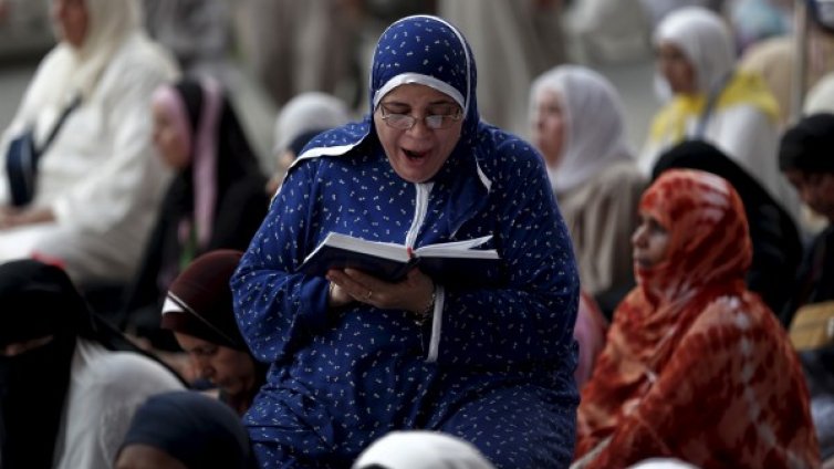 В Саудитска Арабия и жените пред урните &ndash; за сефте