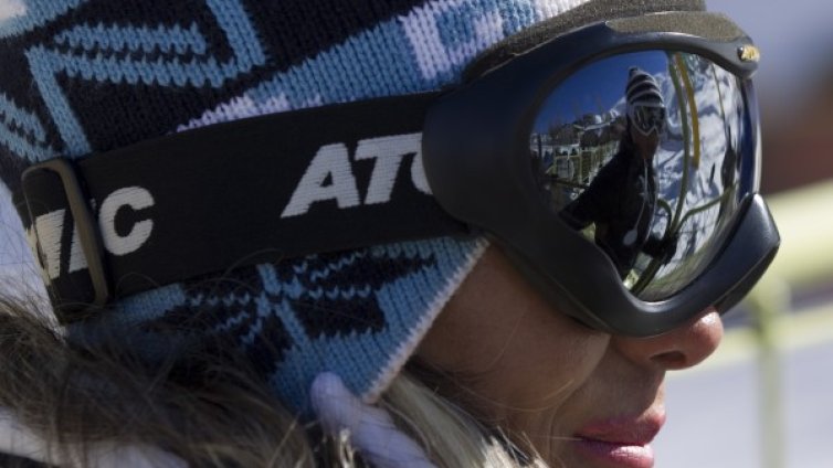 Полиция на ски в Иран ще дебне за разврат по курортите