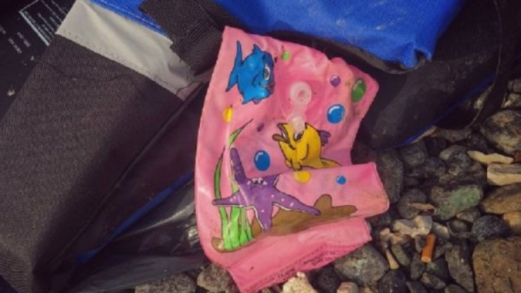 Зловещите детски играчки по бреговете на Лесбос