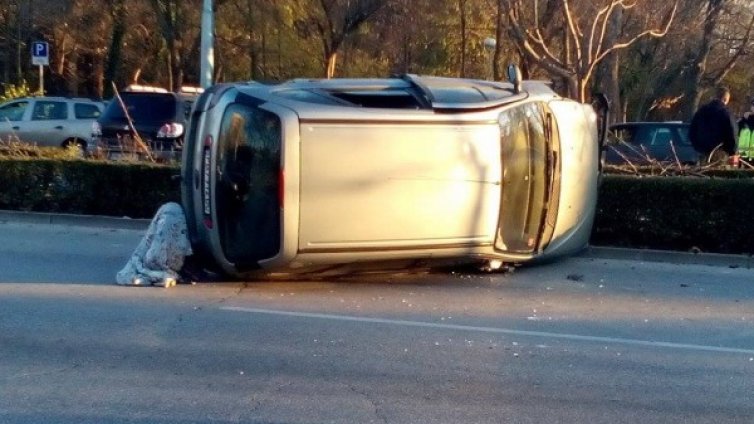 Три коли се помляха при верижна катастрофа в Пловдив