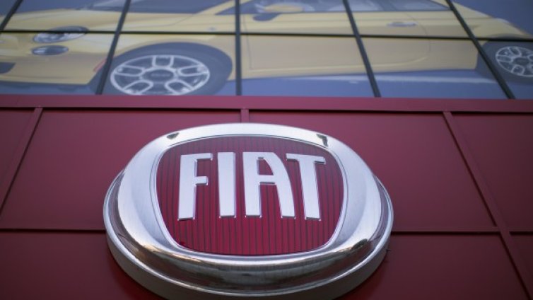 Fiat Chrysler връща за ремонт 570 000 джипове